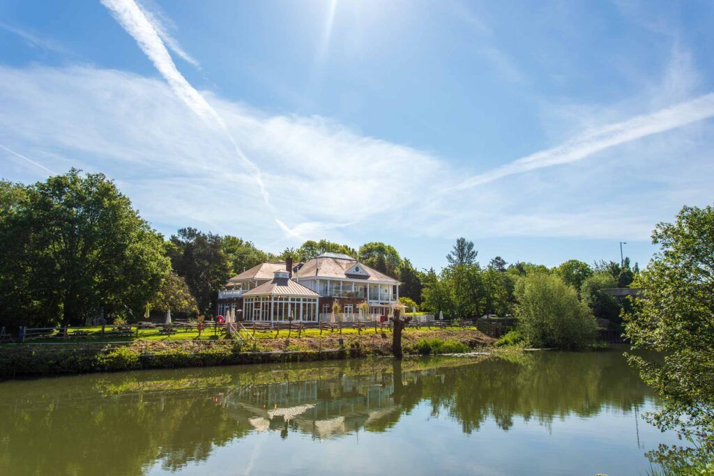 The Boathouse, Bath Country Pub, Restaurant &